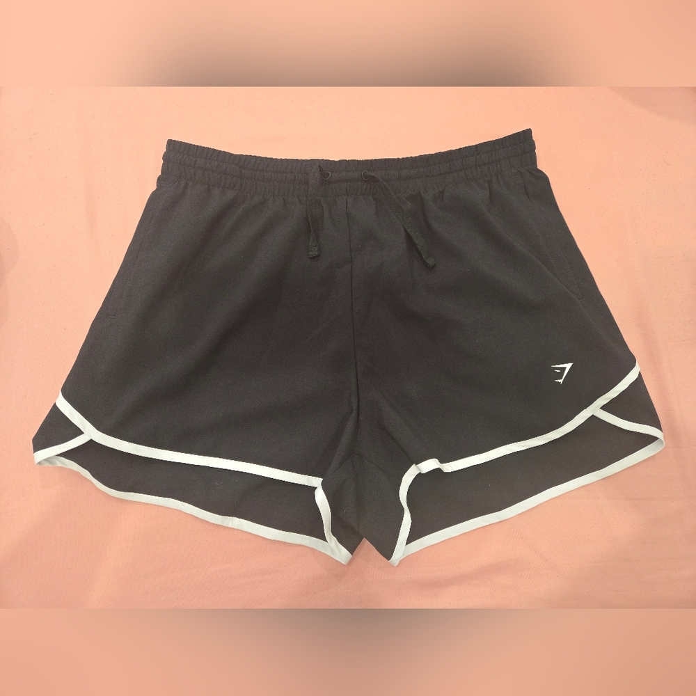Gymshark Black Athletic Shorts with White Trim Check Measurements It Has No Tag